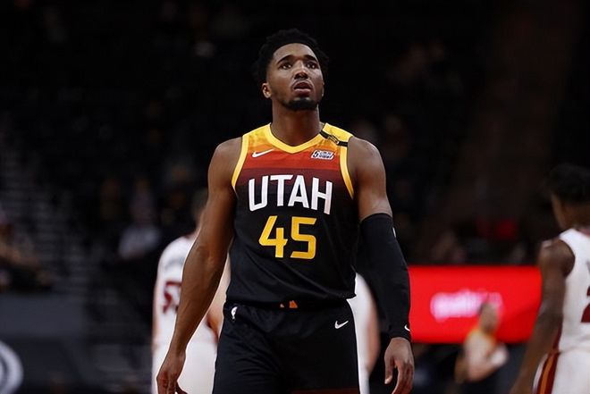 曼城则在最 曼城则在最